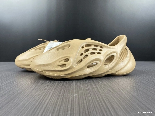 Foam Adidas Yeezy RNNR Ochre GW3354 0813